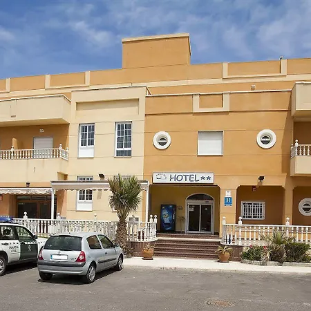 加特布兰卡布里莎加布酒店